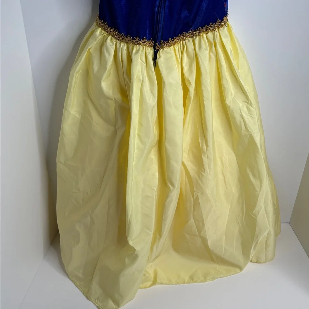 ✨🍎 Disney Princess Snow White Dress – Stunning & Ready for Magic! 🍎✨